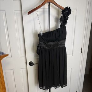 City Triangles Black One-Shoulder Dress Size Medium Formal